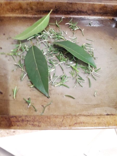 Spread herbs on the tray 