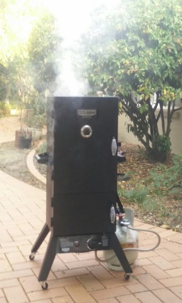 Master forge outlet gas smoker